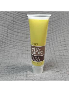 Avon VITA-MOIST Hand Cream 2.25 oz Vintage New